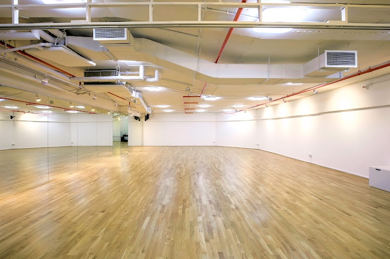 JR Fitness Singapore (City Hall) photo 1